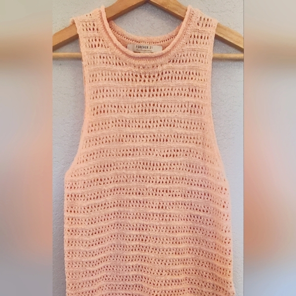 FV21 Crochet Knit Pink Sleeveless Top Size Small Cotton Blend - Picture 2 of 9